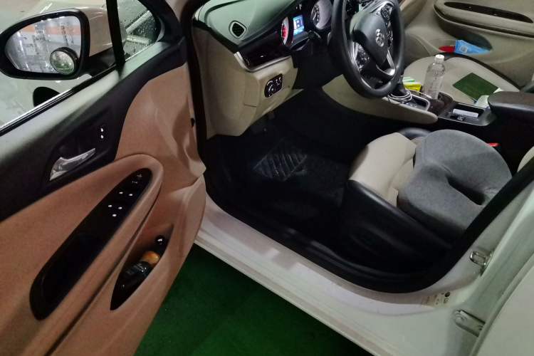Used Buick Verano 2019 Sedan 15S Automatic Leading Model Driver Seat