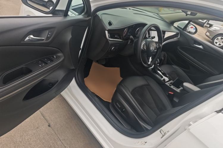 Used Buick Verano 2019 Sedan 20T Dual-Clutch Elite Model Driver Seat