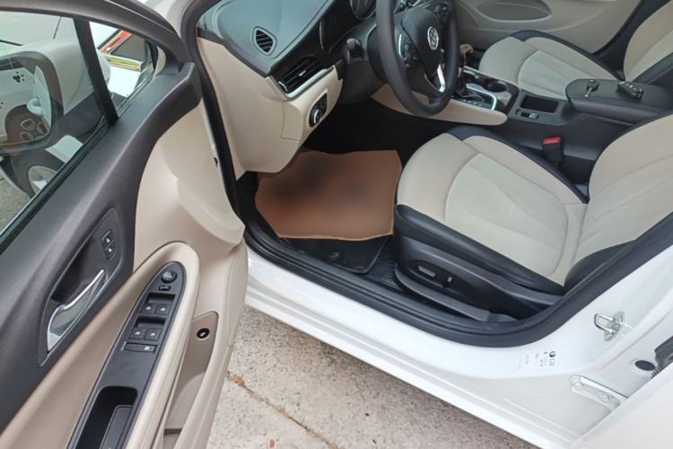 Used Buick Verano 2019 Sedan 15S Automatic Leading Model Driver Seat