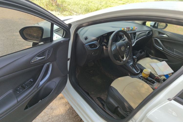 Used Buick Verano 2019 Hatchback 15S Automatic Leading Model Driver Seat