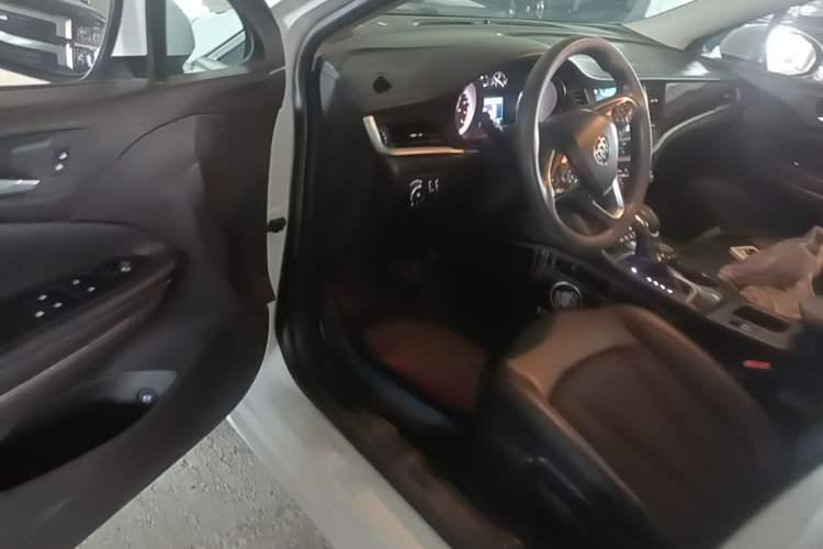 Used Buick Verano 2019 Sedan 20T Dual-Clutch Leading Model Driver Seat