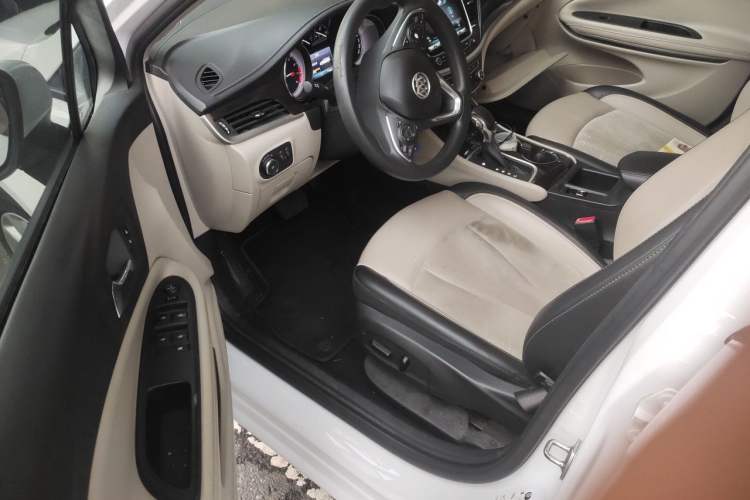 Used Buick Verano 2019 Sedan 15S Automatic Leading Model Driver Seat
