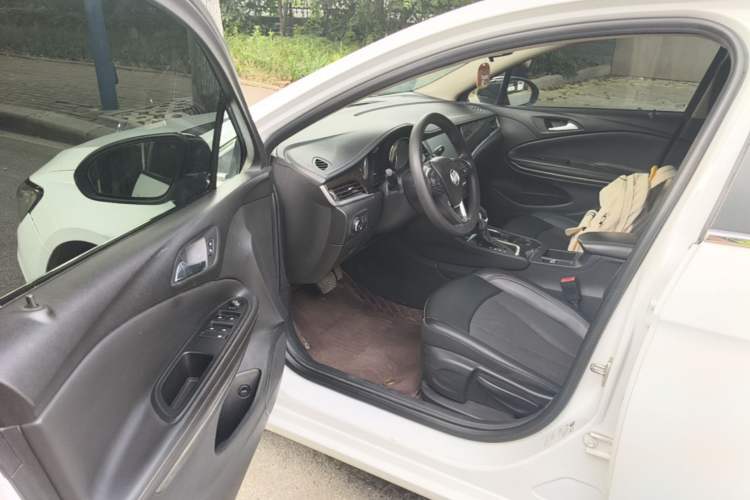 Used Buick Verano 2019 Sedan 20T Dual-Clutch Leading Model Driver Seat