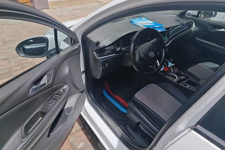 Used Buick Verano 2019 Sedan 20T Dual-Clutch Leading Model Driver Seat
