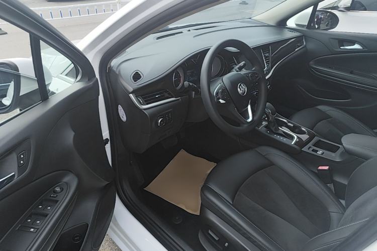 Used Buick Verano 2019 Sedan 20T Dual-Clutch Elite Model Driver Seat