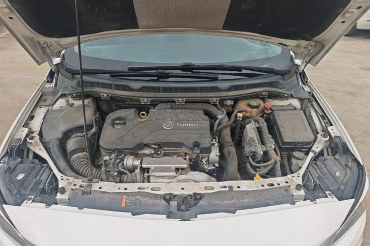 Used Buick Verano 2019 Sedan 20T Dual-Clutch Elite Model Engine Bay