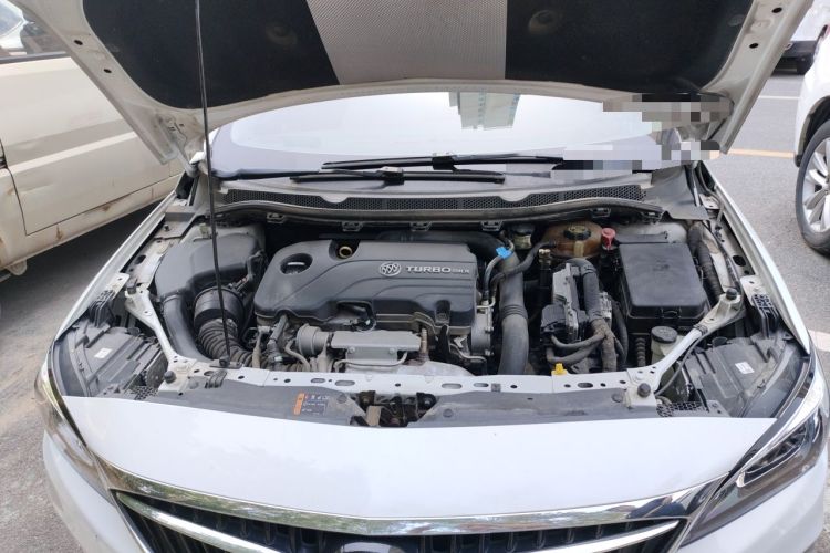 Used Buick Verano 2019 Sedan 20T Dual-Clutch Leading Model Engine Bay