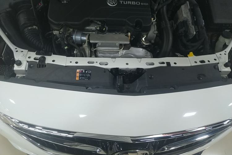 Used Buick Verano 2019 Sedan 20T Dual-Clutch Leading Model Engine Bay