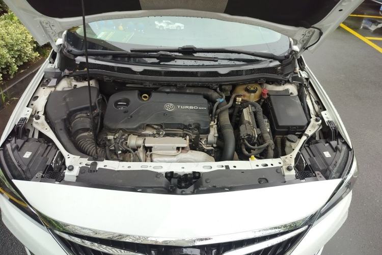 Used Buick Verano 2019 Sedan 20T Dual-Clutch Leading Model Engine Bay