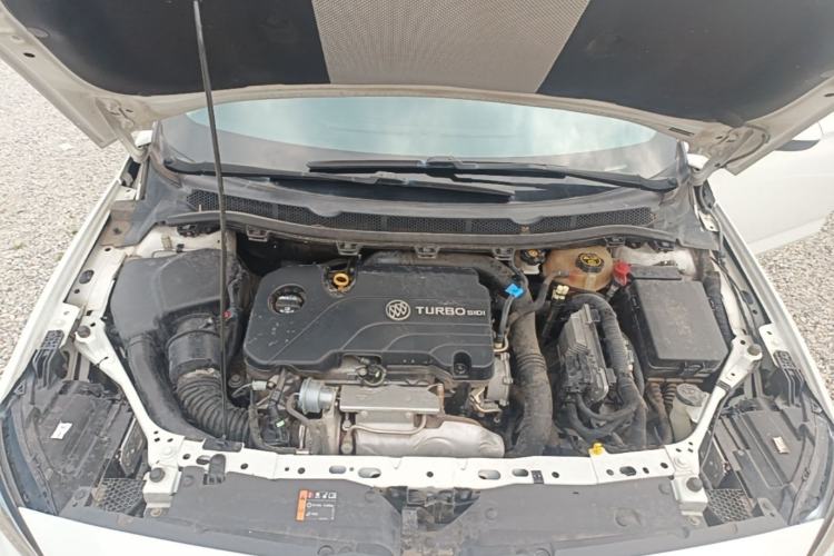Used Buick Verano 2019 Sedan 20T Dual-Clutch Leading Model Engine Bay