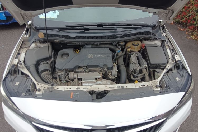 Used Buick Verano 2019 Sedan 20T Dual-Clutch Elite Model Engine Bay