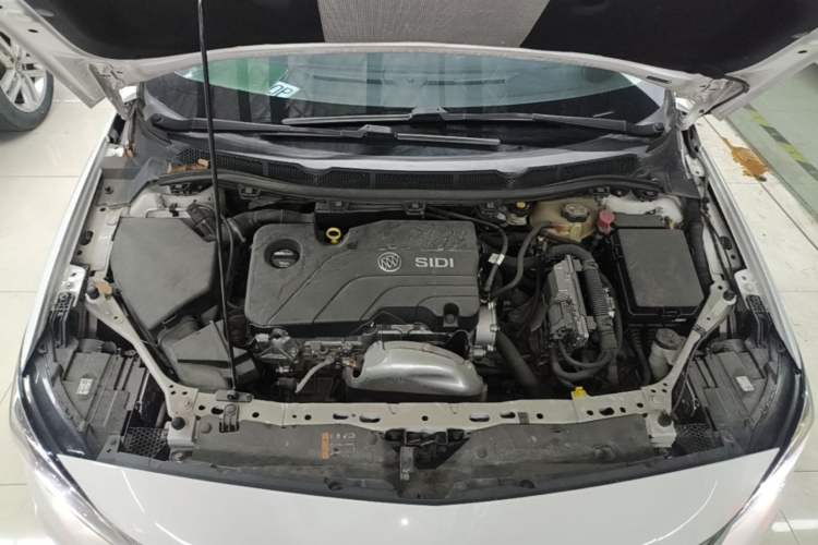 Used Buick Verano 2019 Sedan 15S Automatic Leading Model Engine Bay