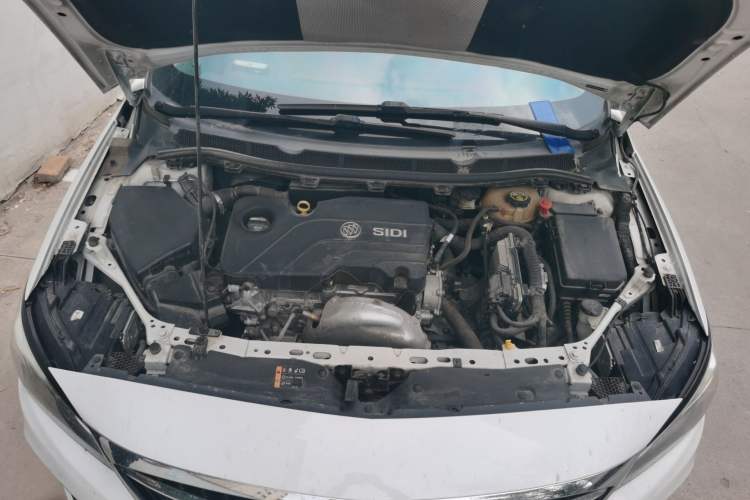 Used Buick Verano 2019 Sedan 15S Automatic Leading Model Engine Bay