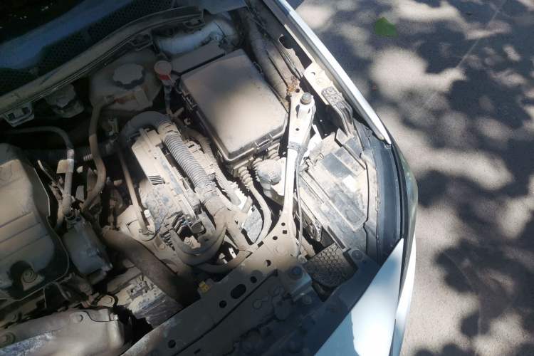 Used Buick Verano 2019 Sedan 15S Automatic Entry Model Engine Bay Left