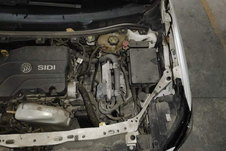 Used Buick Verano 2019 Sedan 15S Automatic Leading Model Engine Bay Left