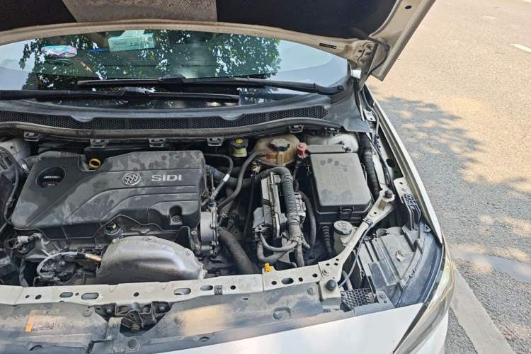 Used Buick Verano 2019 Sedan 15S Automatic Leading Model Engine Bay Left