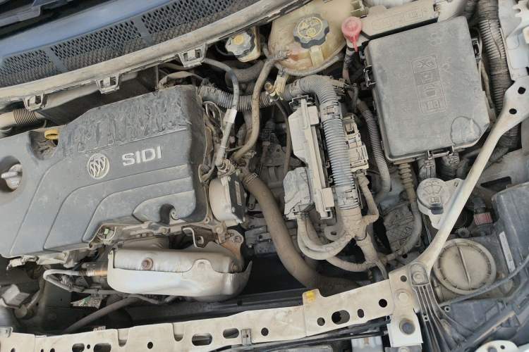 Used Buick Verano 2019 Hatchback 15S Automatic Leading Model Engine Bay Left