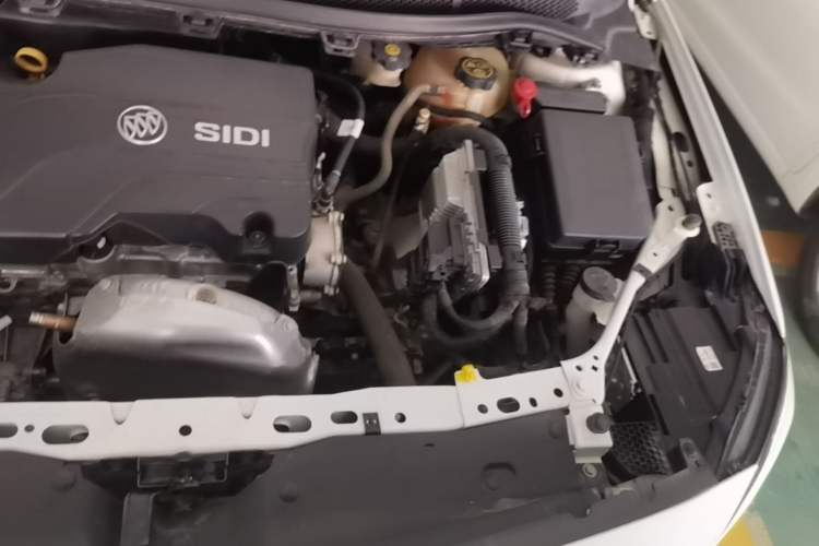 Used Buick Verano 2019 Sedan 15S Automatic Leading Model Engine Bay Left