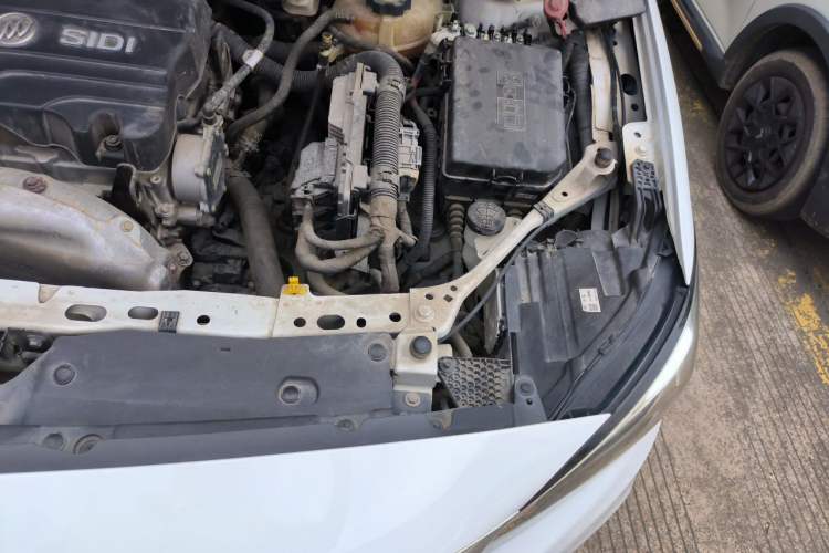 Used Buick Verano 2019 Sedan 15S Automatic Leading Model Engine Bay Left