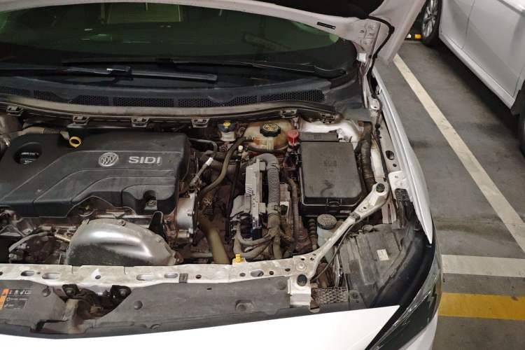 Used Buick Verano 2019 Sedan 15S Automatic Entry Model Engine Bay Left