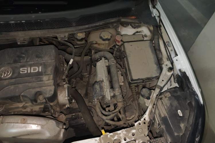 Used Buick Verano 2019 Sedan 15S Automatic Leading Model Engine Bay Left