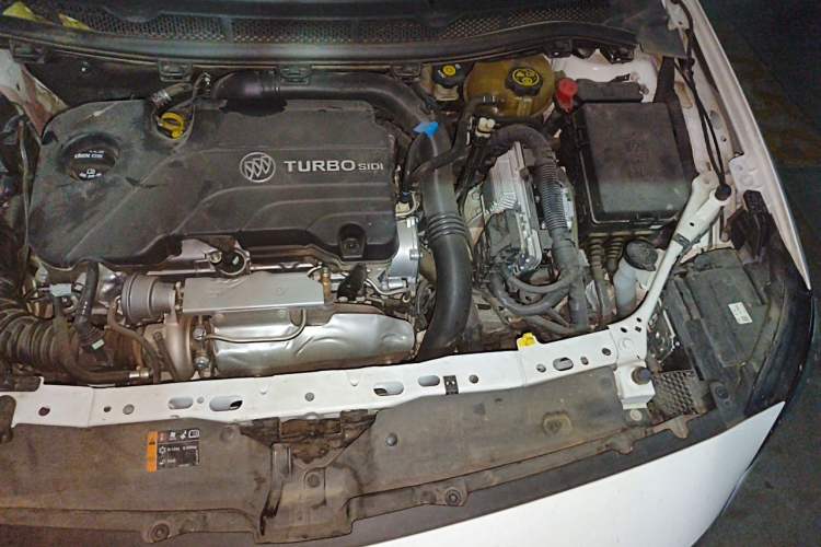 Used Buick Verano 2019 Sedan 20T Dual-Clutch Elite Model Engine Bay Left