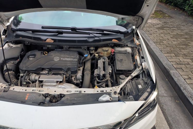 Used Buick Verano 2019 Sedan 20T Dual-Clutch Leading Model Engine Bay Left