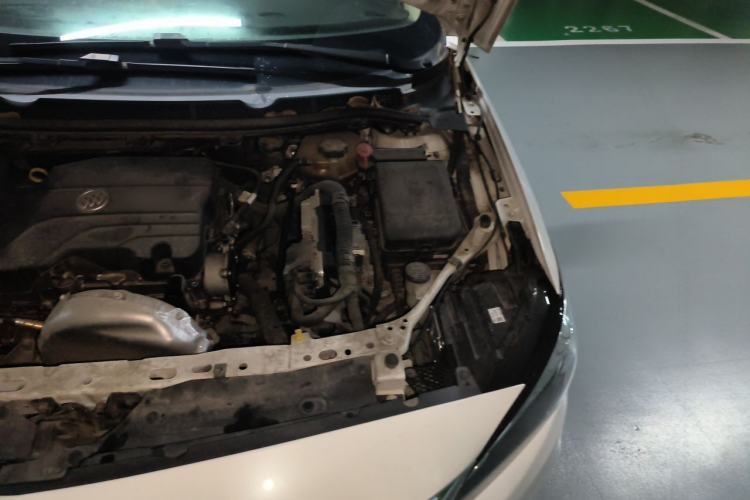 Used Buick Verano 2019 Sedan 15S Automatic Entry Model Engine Bay Left