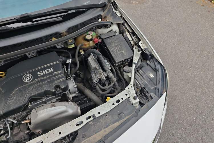 Used Buick Verano 2019 Sedan 15S Automatic Leading Model Engine Bay Left