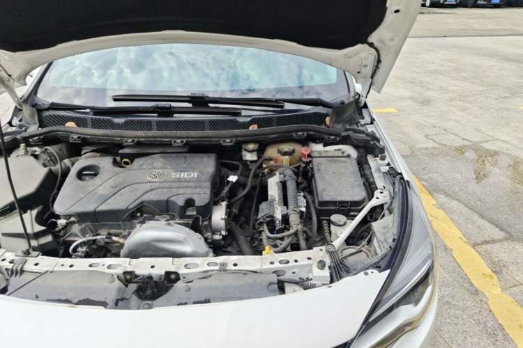 Used Buick Verano 2019 Hatchback 15S Automatic Leading Model Engine Bay Left