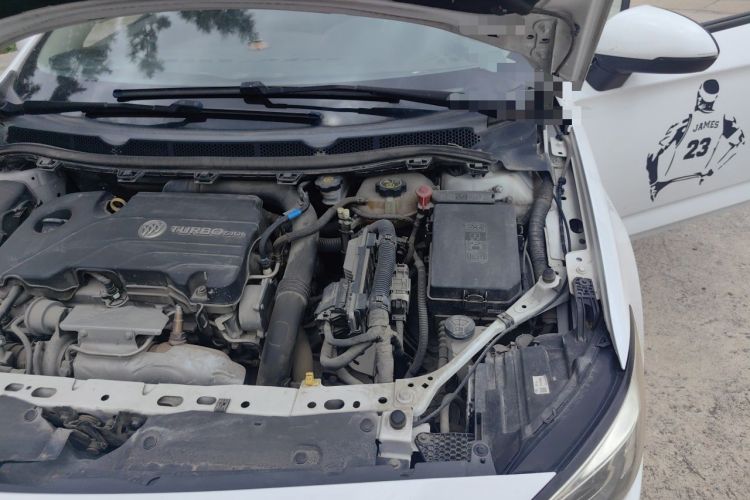Used Buick Verano 2019 Sedan 20T Dual-Clutch Leading Model Engine Bay Left