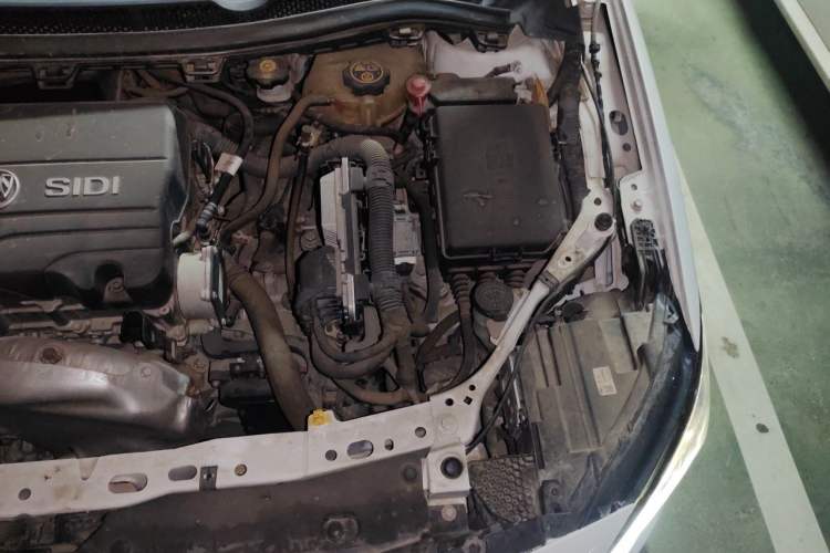 Used Buick Verano 2019 Sedan 15S Automatic Leading Model Engine Bay Left