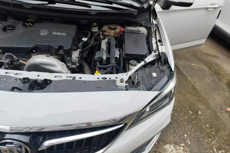 Used Buick Verano 2019 Sedan 15S Automatic Leading Model Engine Bay Left