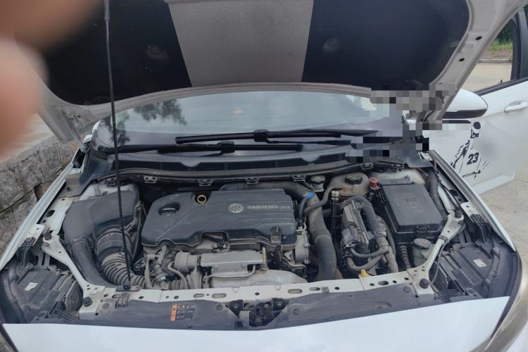 Used Buick Verano 2019 Sedan 20T Dual-Clutch Leading Model Engine Bay