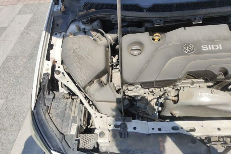 Used Buick Verano 2019 Sedan 15S Automatic Leading Model Engine Bay Right