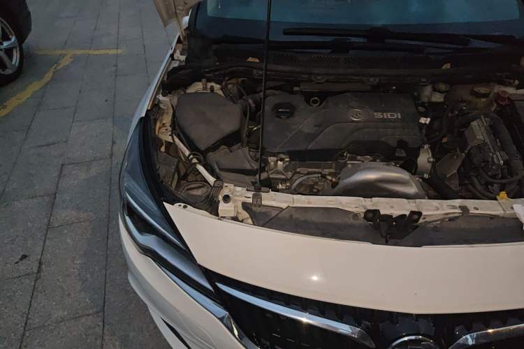 Used Buick Verano 2019 Hatchback 15S Automatic Leading Model Engine Bay Right