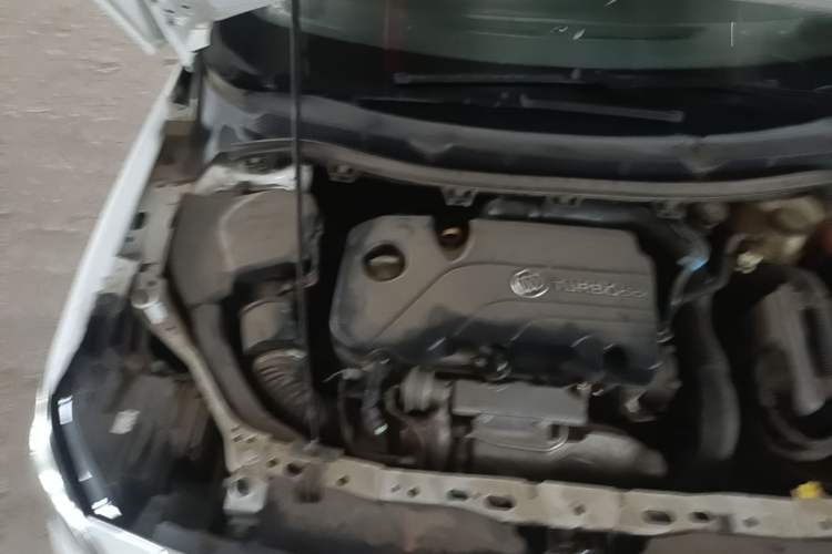 Used Buick Verano 2019 Sedan 20T Dual-Clutch Leading Model Engine Bay Right