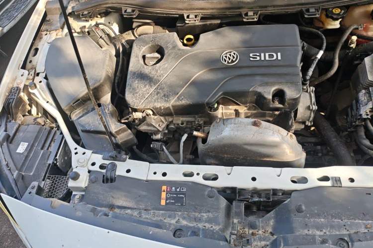 Used Buick Verano 2019 Sedan 15S Automatic Leading Model Engine Bay Right