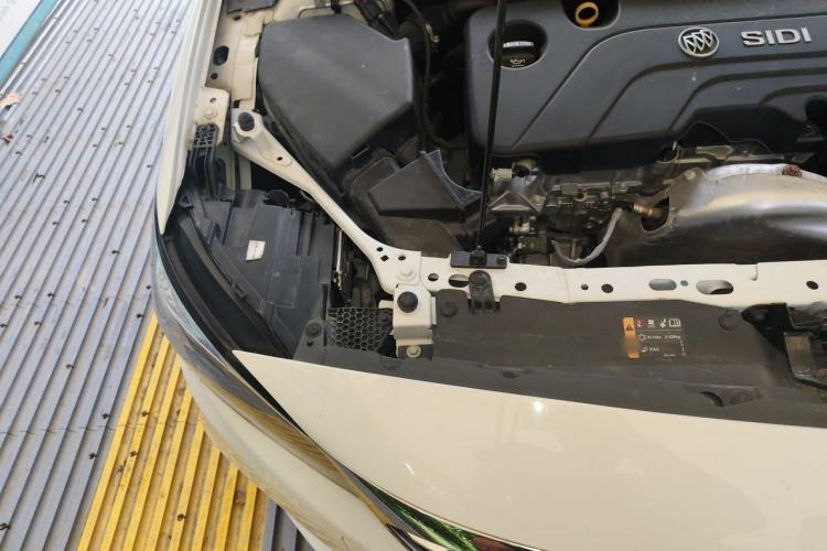 Used Buick Verano 2019 Sedan 15S Automatic Leading Model Engine Bay Right