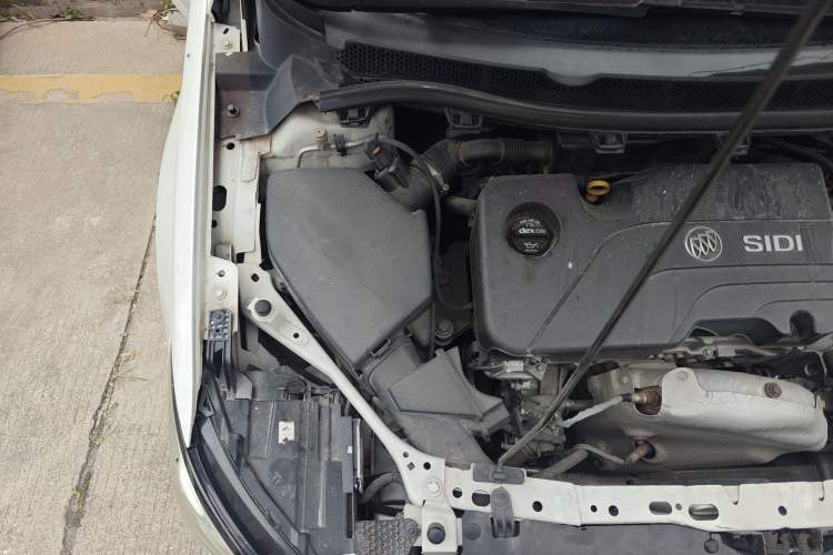 Used Buick Verano 2019 Sedan 15S Automatic Leading Model Engine Bay Right