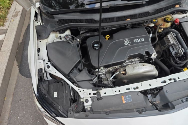 Used Buick Verano 2019 Sedan 15S Automatic Leading Model Engine Bay Right