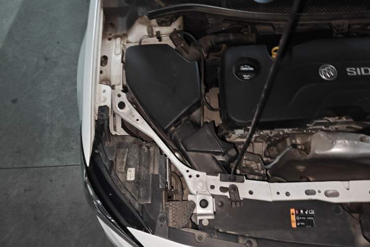 Used Buick Verano 2019 Sedan 15S Automatic Leading Model Engine Bay Right