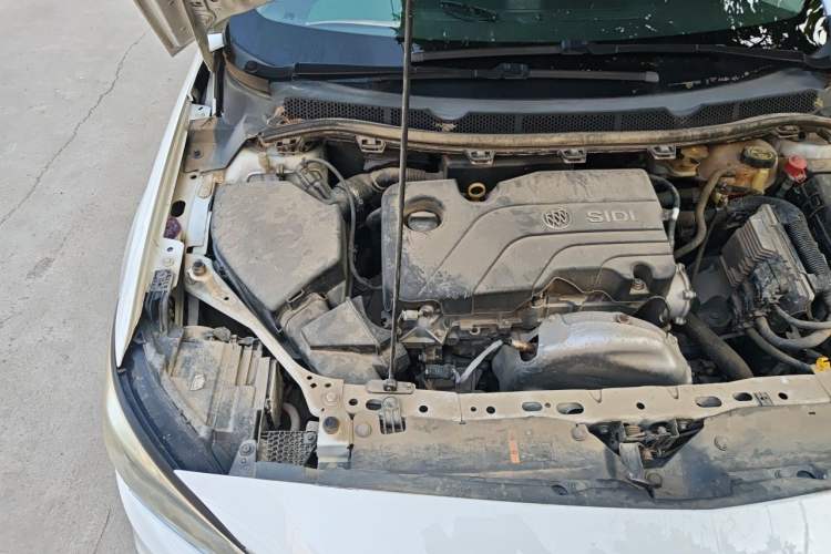 Used Buick Verano 2019 Sedan 15S Automatic Leading Model Engine Bay Right