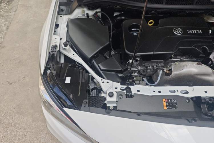 Used Buick Verano 2019 Sedan 15S Automatic Leading Model Engine Bay Right