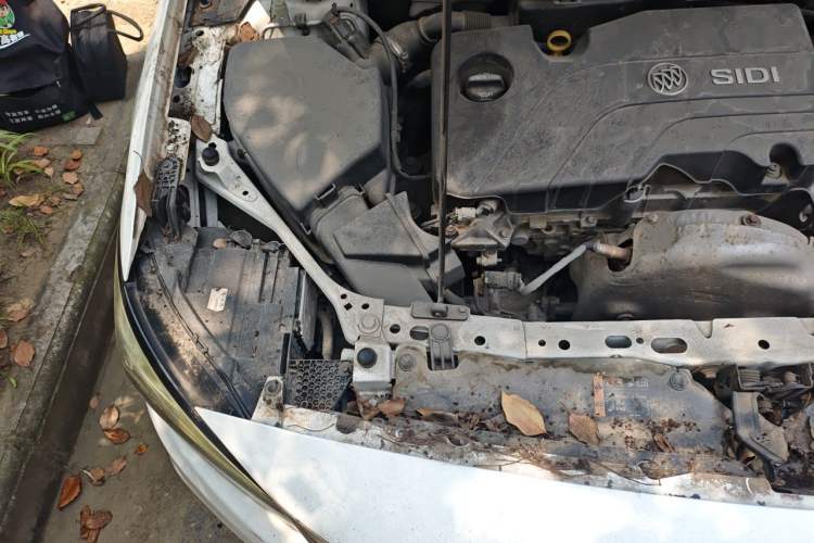 Used Buick Verano 2019 Sedan 15S Automatic Entry Model Engine Bay Right