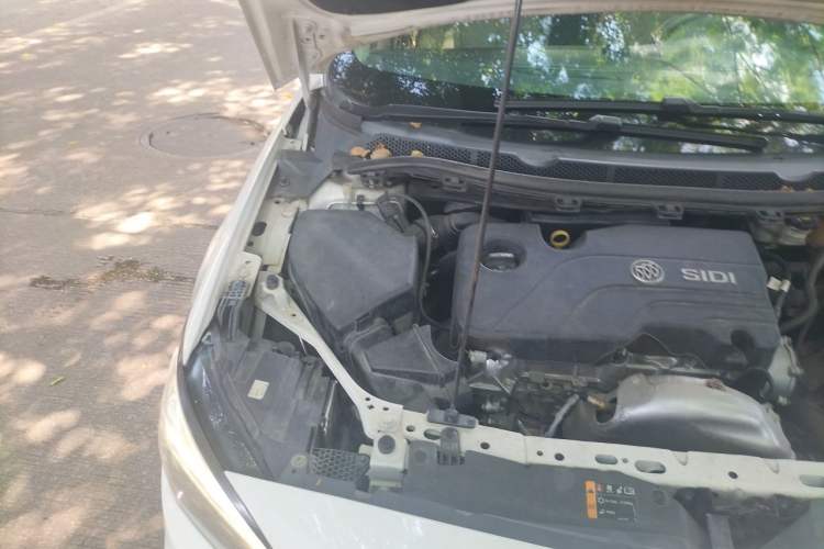 Used Buick Verano 2019 Sedan 15S Automatic Entry Model Engine Bay Right