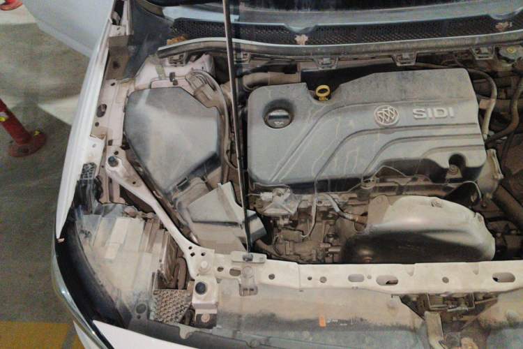 Used Buick Verano 2019 Sedan 15S Automatic Leading Model Engine Bay Right