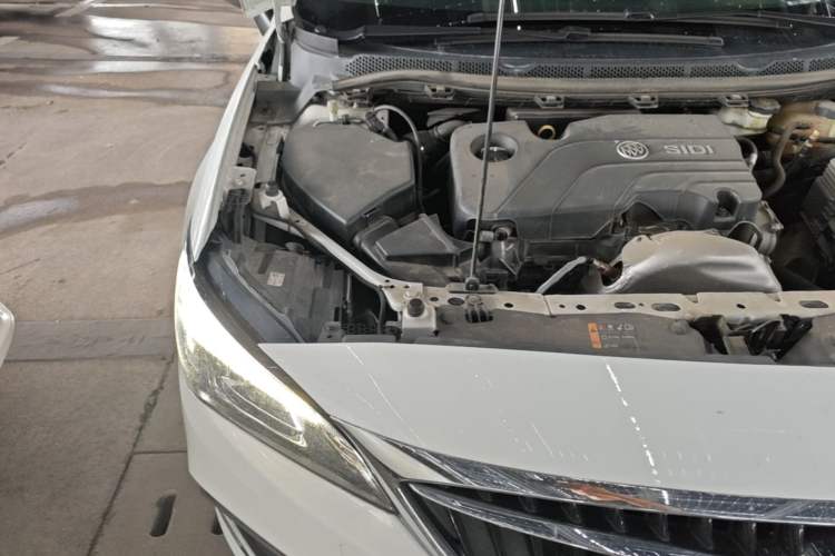 Used Buick Verano 2019 Sedan 15S Automatic Entry Model Engine Bay Right