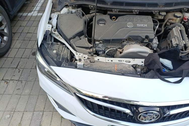 Used Buick Verano 2019 Sedan 15S Automatic Entry Model Engine Bay Right