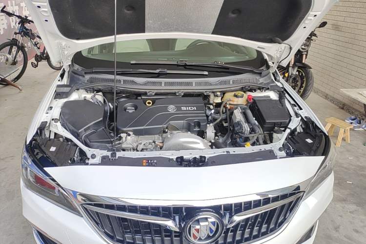 Used Buick Verano 2019 Sedan 15S Automatic Leading Model Engine Bay